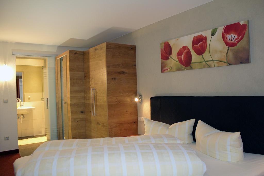 Appartements Zerzer Ried im Oberinntal Room photo